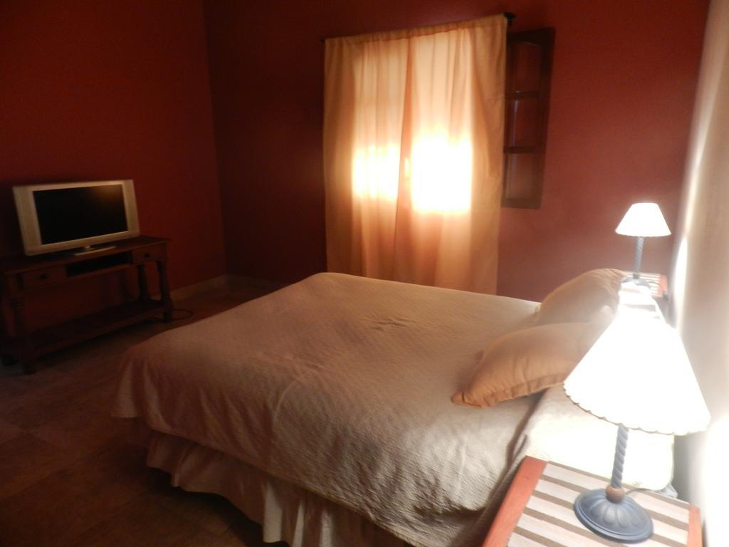 Los Colorados Hostal Angastaco Extérieur photo